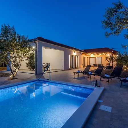 Villa Mamma Mia Kastela Exterior photo